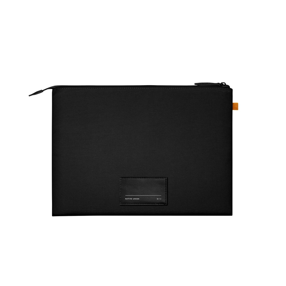 Фото Чехол-коверт Native Union Stow Lite Sleeve 16", черный На фото изображено Чехол-коверт Native Union Stow Lite Sleeve 16", черный