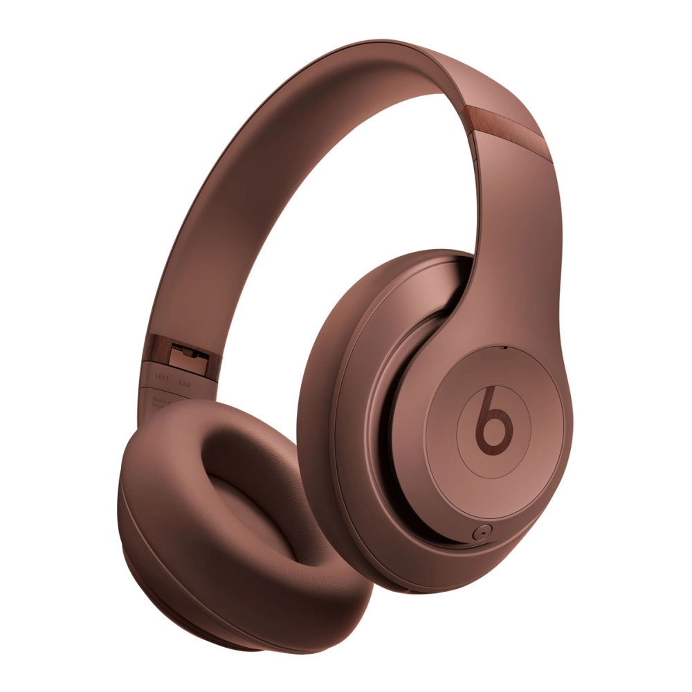 Фото Беспроводные наушники Beats Studio Pro Kim Special Edition, светло-коричневый Фото Беспроводные наушники Beats Studio Pro Kim Special Edition, светло-коричневый