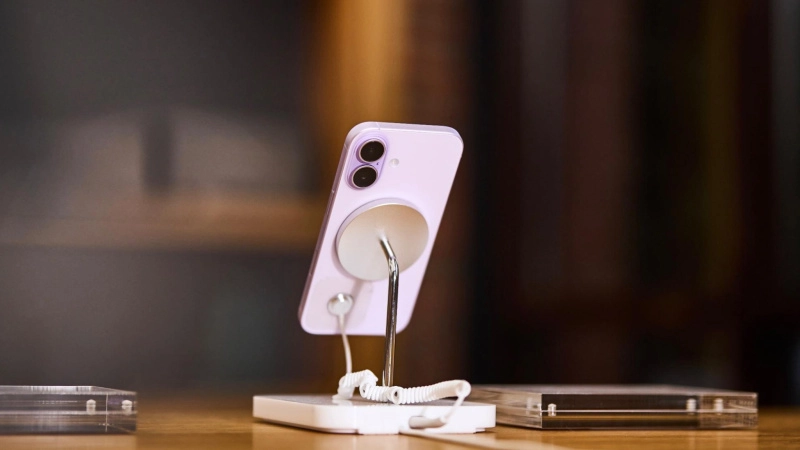 Почему все хвалят iPhone 17?